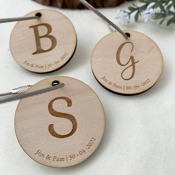 Llaveros para bodas con iniciales