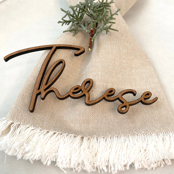 Nombres de madera personalizables para bodas
